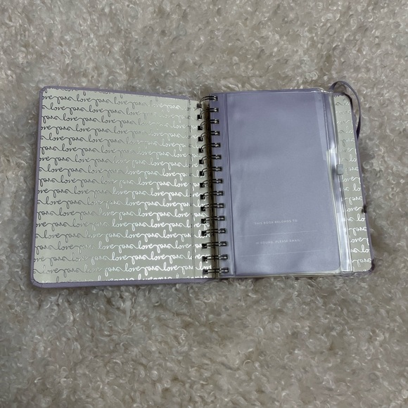 Kate Spade Bridal Appointment Calendar - Picture 2 of 6